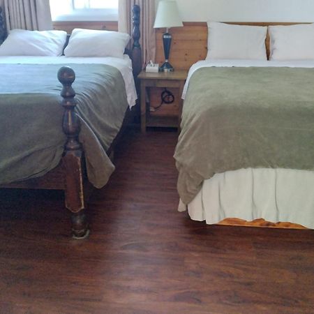Dolphin Motel Tofino Extérieur photo