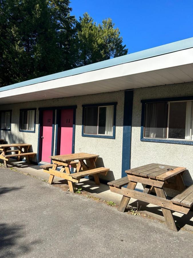Dolphin Motel Tofino Extérieur photo
