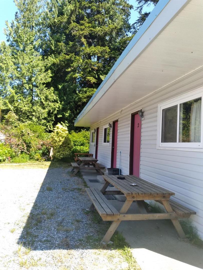 Dolphin Motel Tofino Extérieur photo
